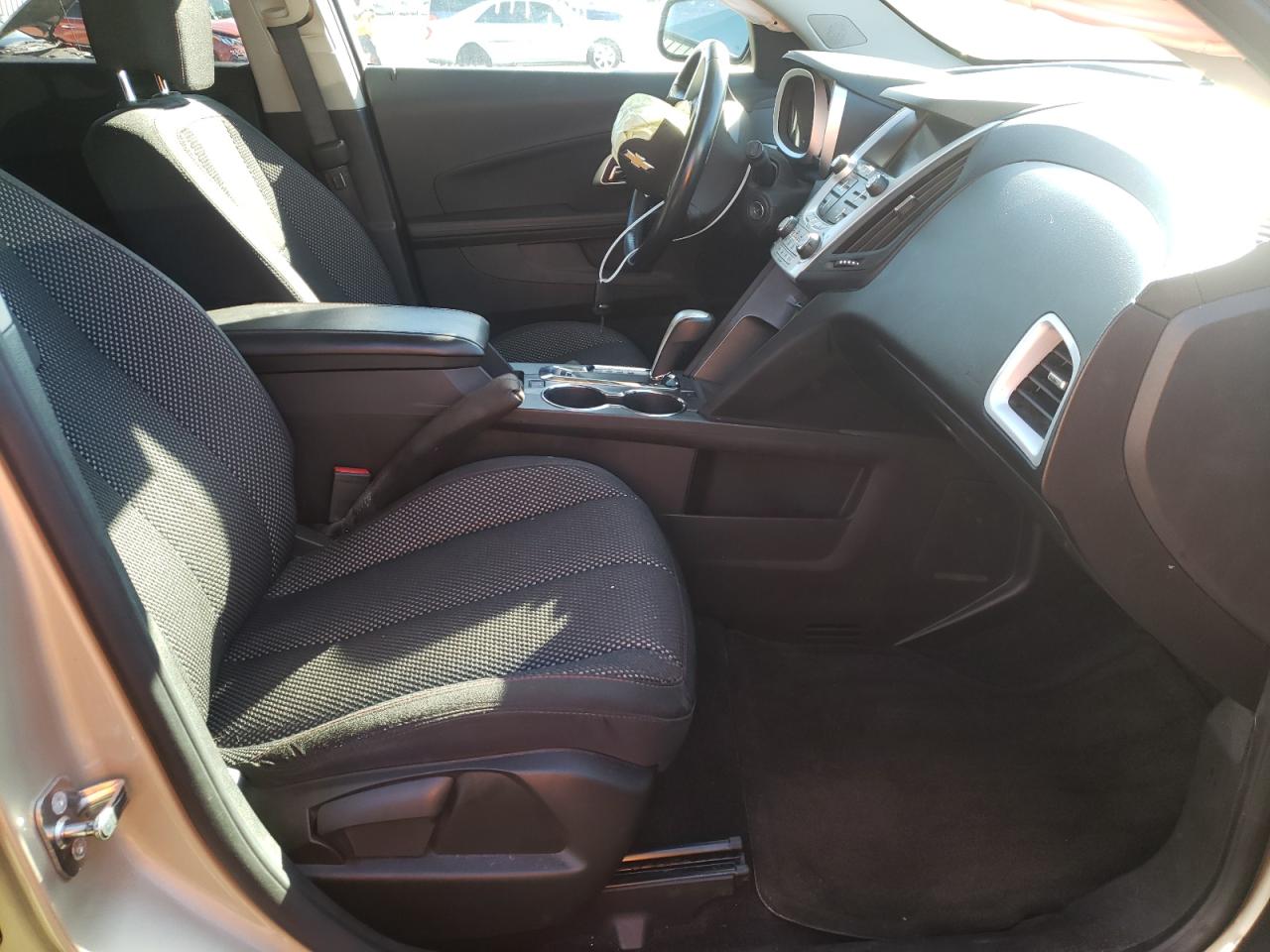 Photo 5 from auction – 2015 CHEVROLET EQUINOX LT with VIN 2GNALBEK1F1111002