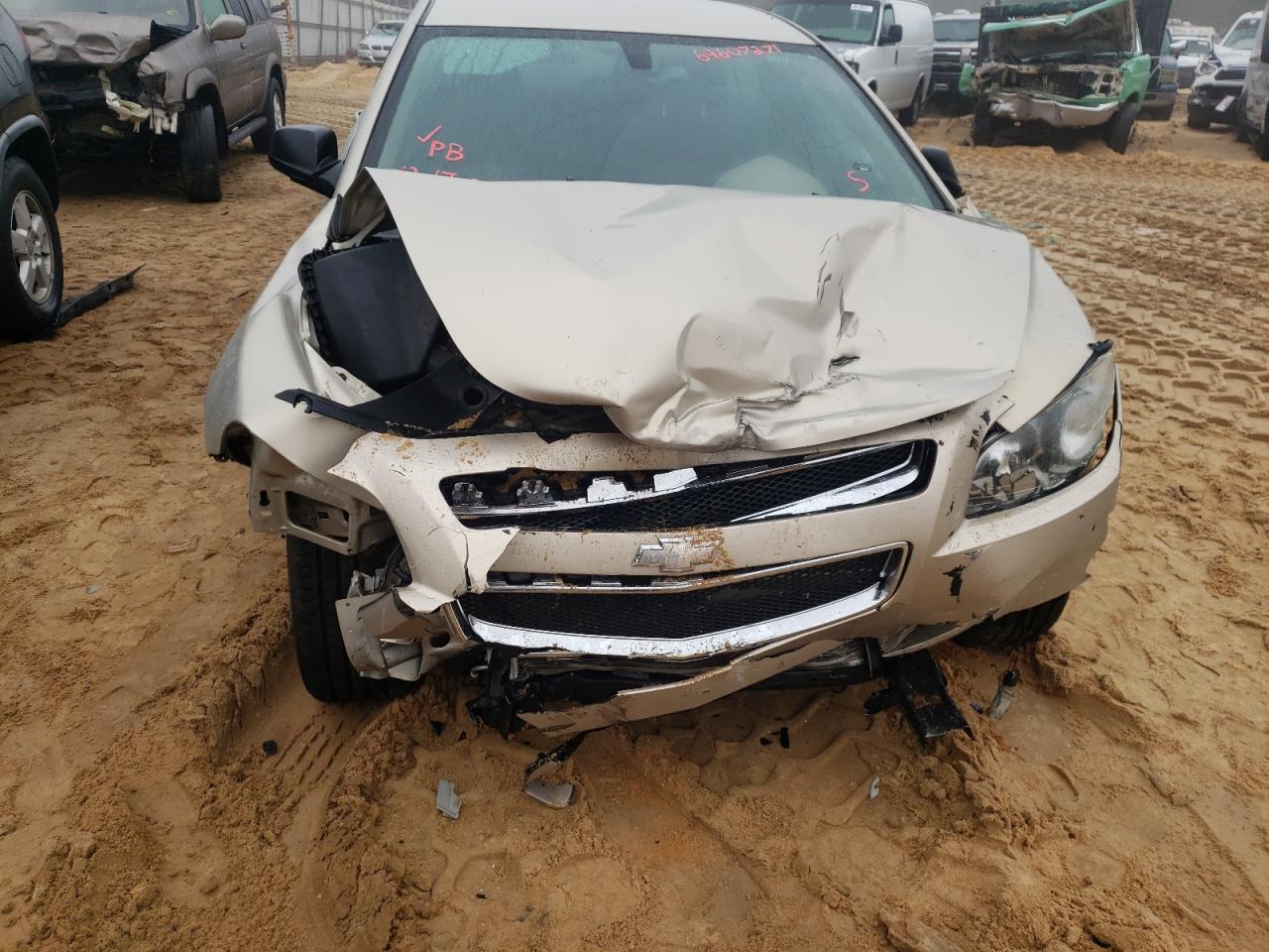 Photo 9 from auction – 2011 CHEVROLET MALIBU LS with VIN 1G1ZB5E17BF200592