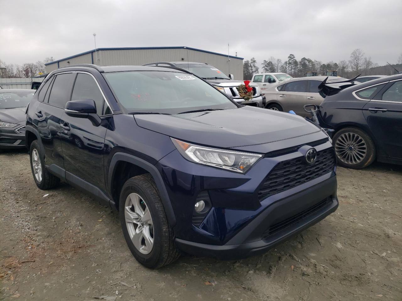 Photo 1 from auction – 2019 TOYOTA RAV4 XLE with VIN 2T3W1RFV4KW014450