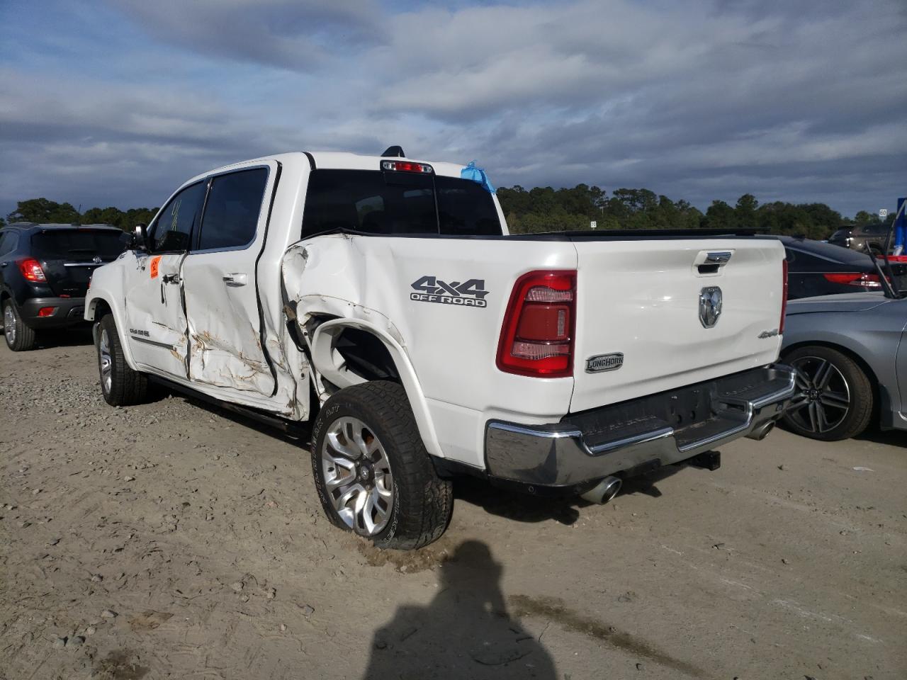 Photo 3 from auction – 2019 RAM 1500 LONGH with VIN 1C6SRFKT6KN669363