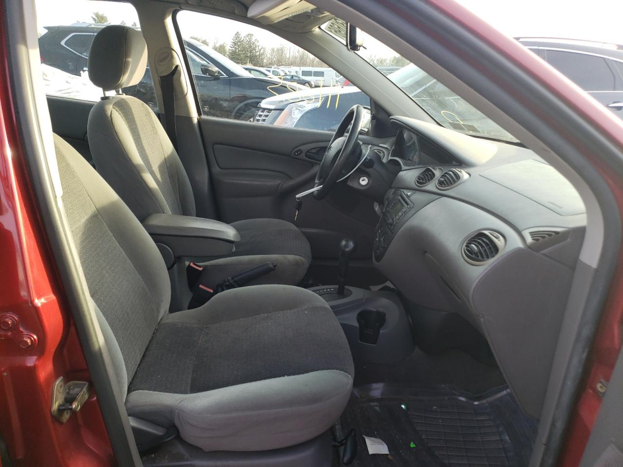 Photo 5 from auction – 2003 FORD FOCUS SE with VIN 1FAFP34P03W218705