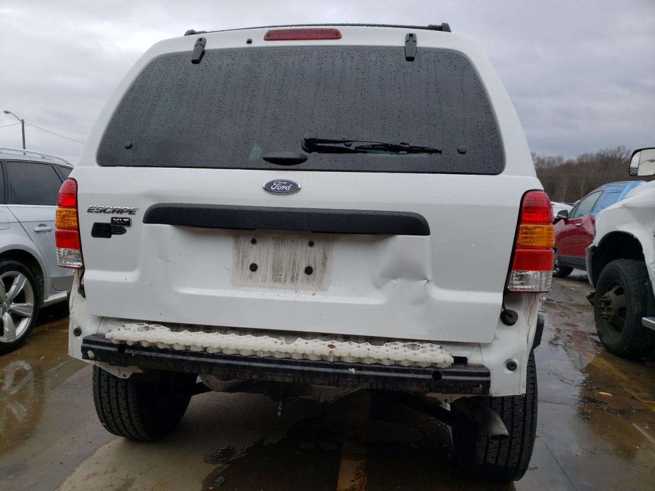 Photo 9 from auction – 2003 FORD ESCAPE XLT with VIN 1FMYU03133KD38427