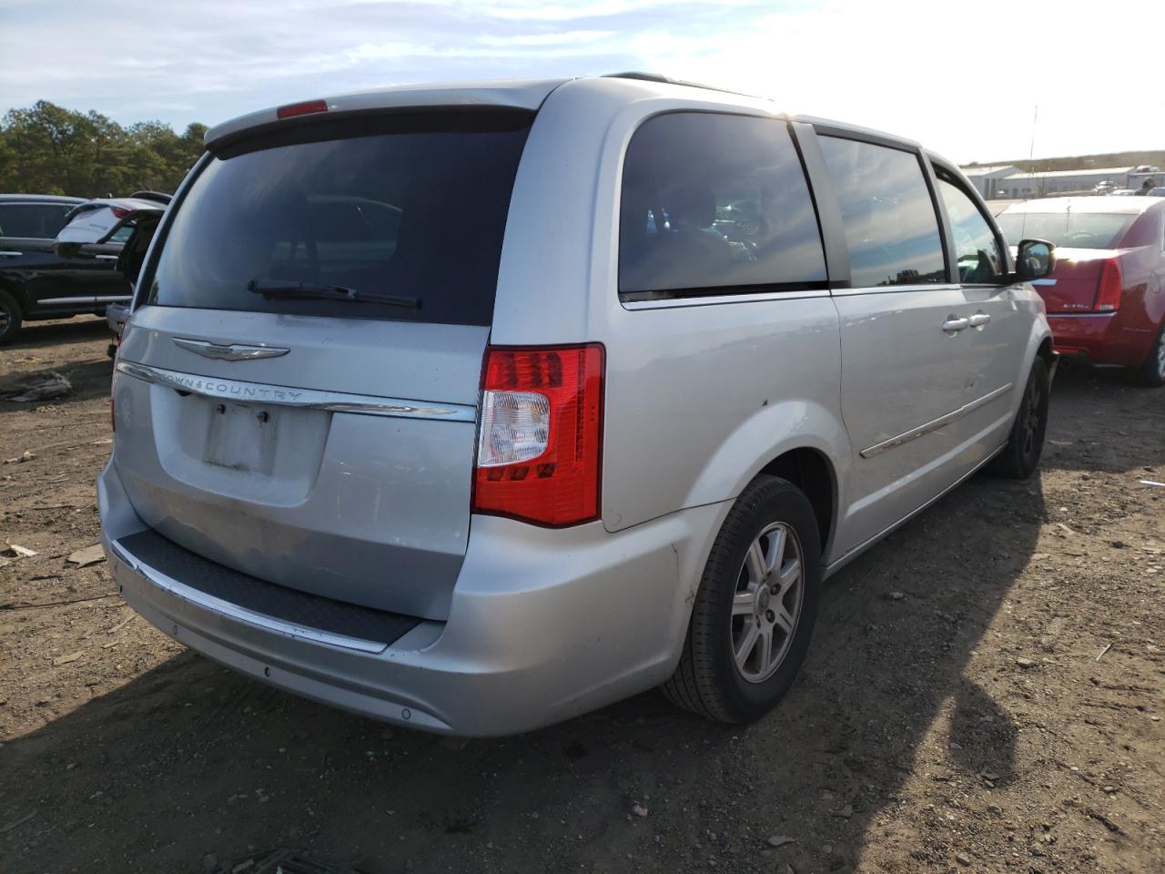 Photo 4 from auction – 2011 CHRYSLER TOWN & COU with VIN 2A4RR5DG7BR712722
