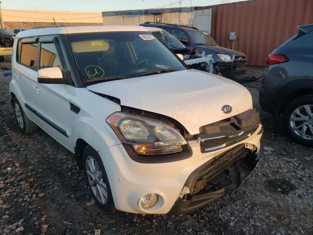 KIA SOUL + 2013 with VIN KNDJT2A61D7504581 - Photo from auction