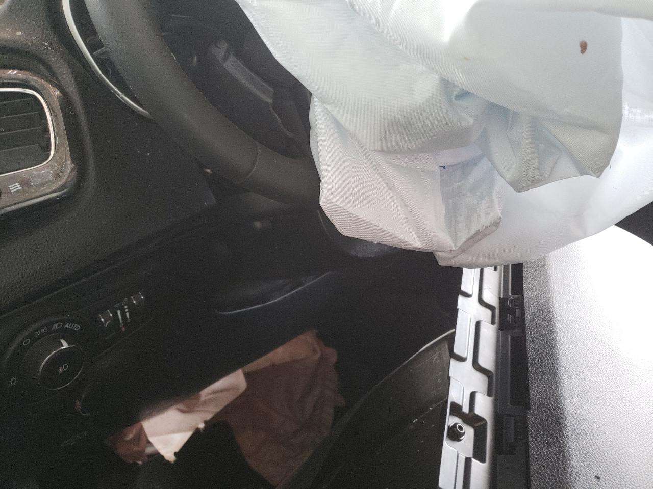 Фото 8 с аукциона – 2021 JEEP COMPASS LA с VIN 3C4NJCBBXMT567747