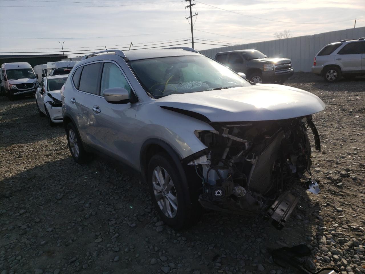 NISSAN ROGUE S 2015 with VIN KNMAT2MV9FP532909 - Photo from auction