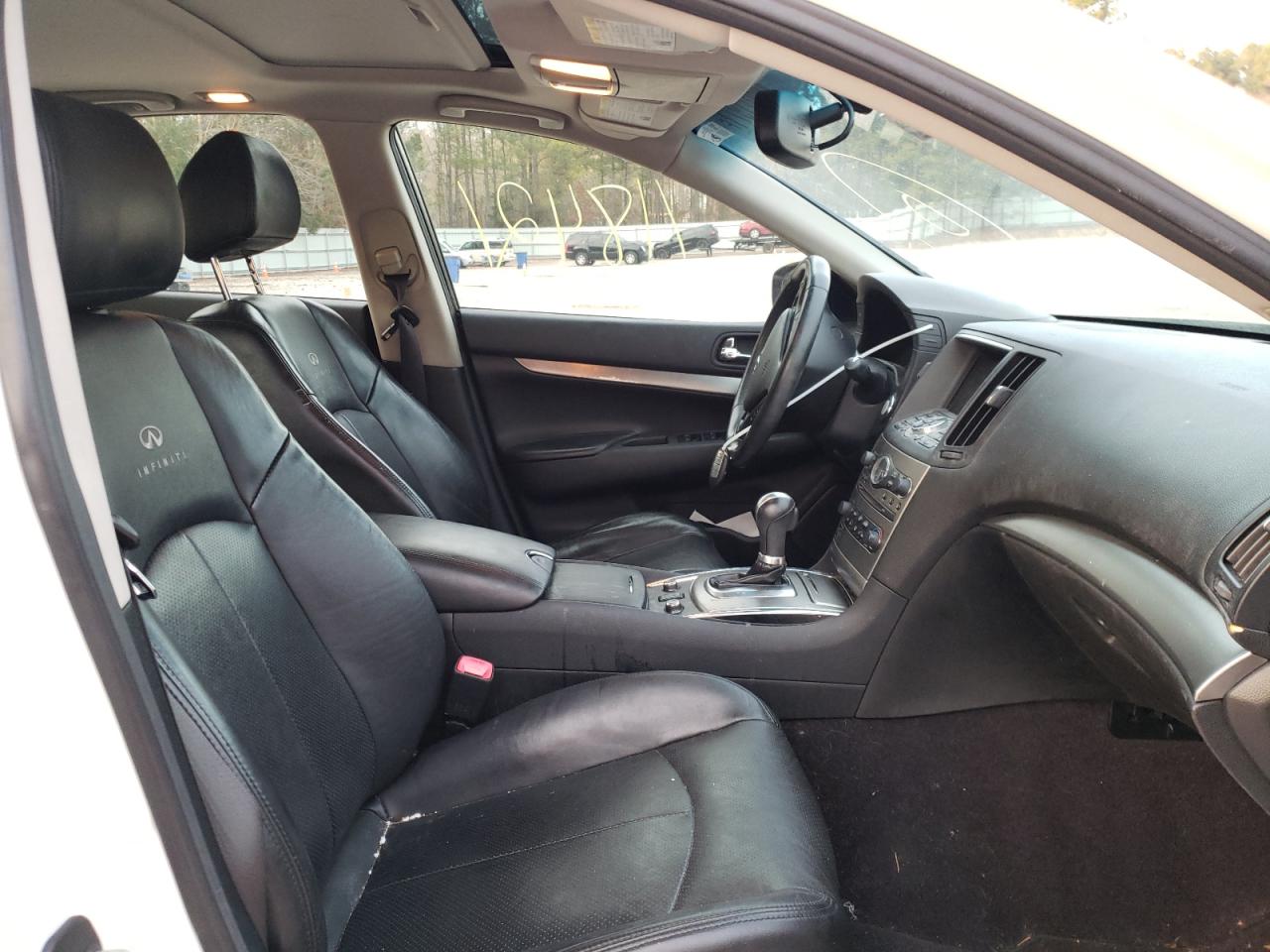 Photo 5 from auction – 2011 INFINITI QX80 BASE with VIN JN1CV6AR5BM405669