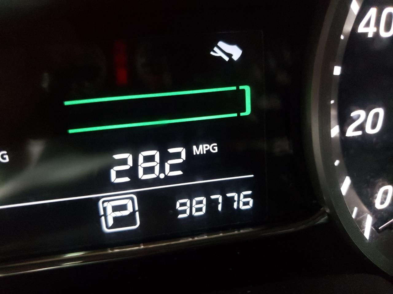 Photo 8 from auction – 2014 NISSAN SENTRA S with VIN 3N1AB7AP2EY325591