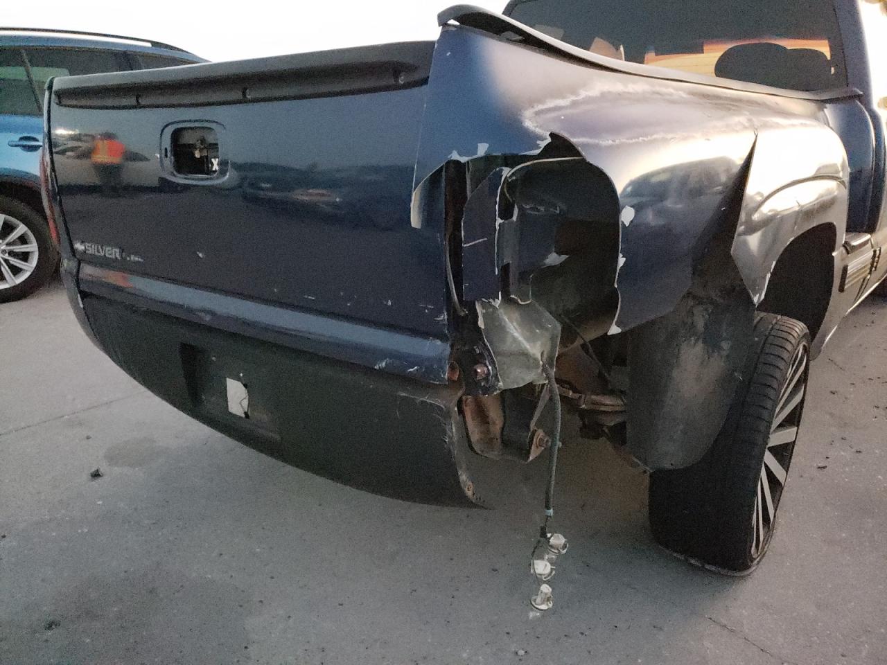 Photo 9 from auction – 1999 CHEVROLET SILVERADO with VIN 2GCEC19T7X1204681