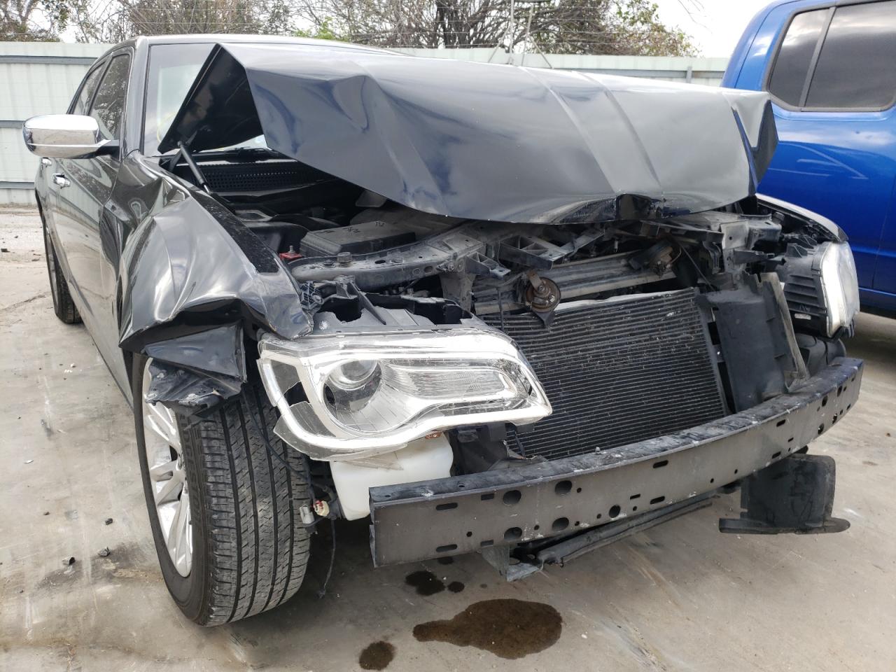 Photo 9 from auction – 2015 CHRYSLER 300C with VIN 2C3CCAEGXFH802208