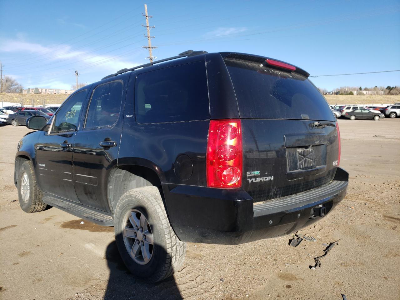 Photo 3 from auction – 2011 GMC YUKON SLT with VIN 1GKS2CE02BR130023