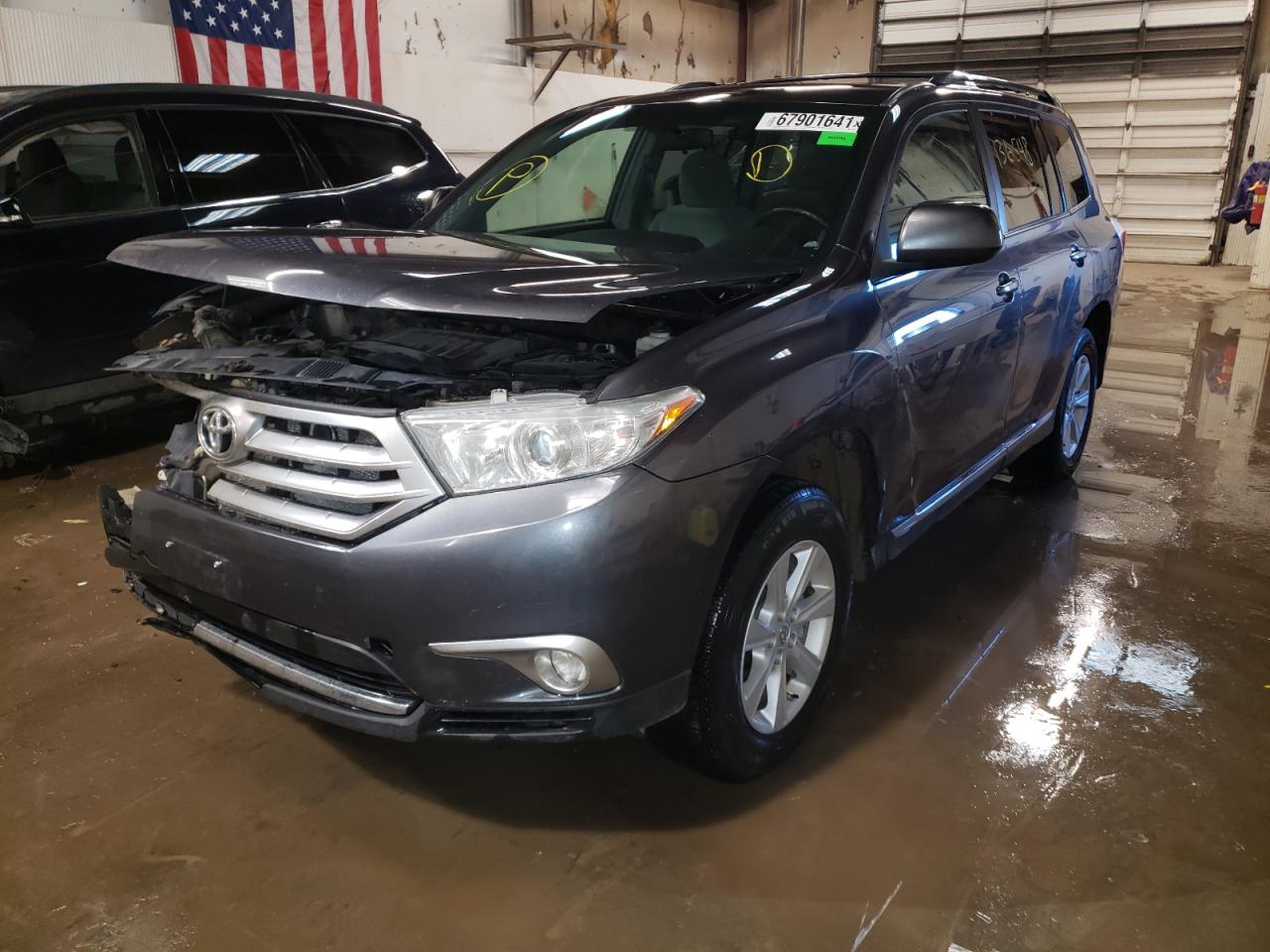Photo 2 from auction – 2012 TOYOTA HIGHLANDER with VIN 5TDBK3EH6CS153423