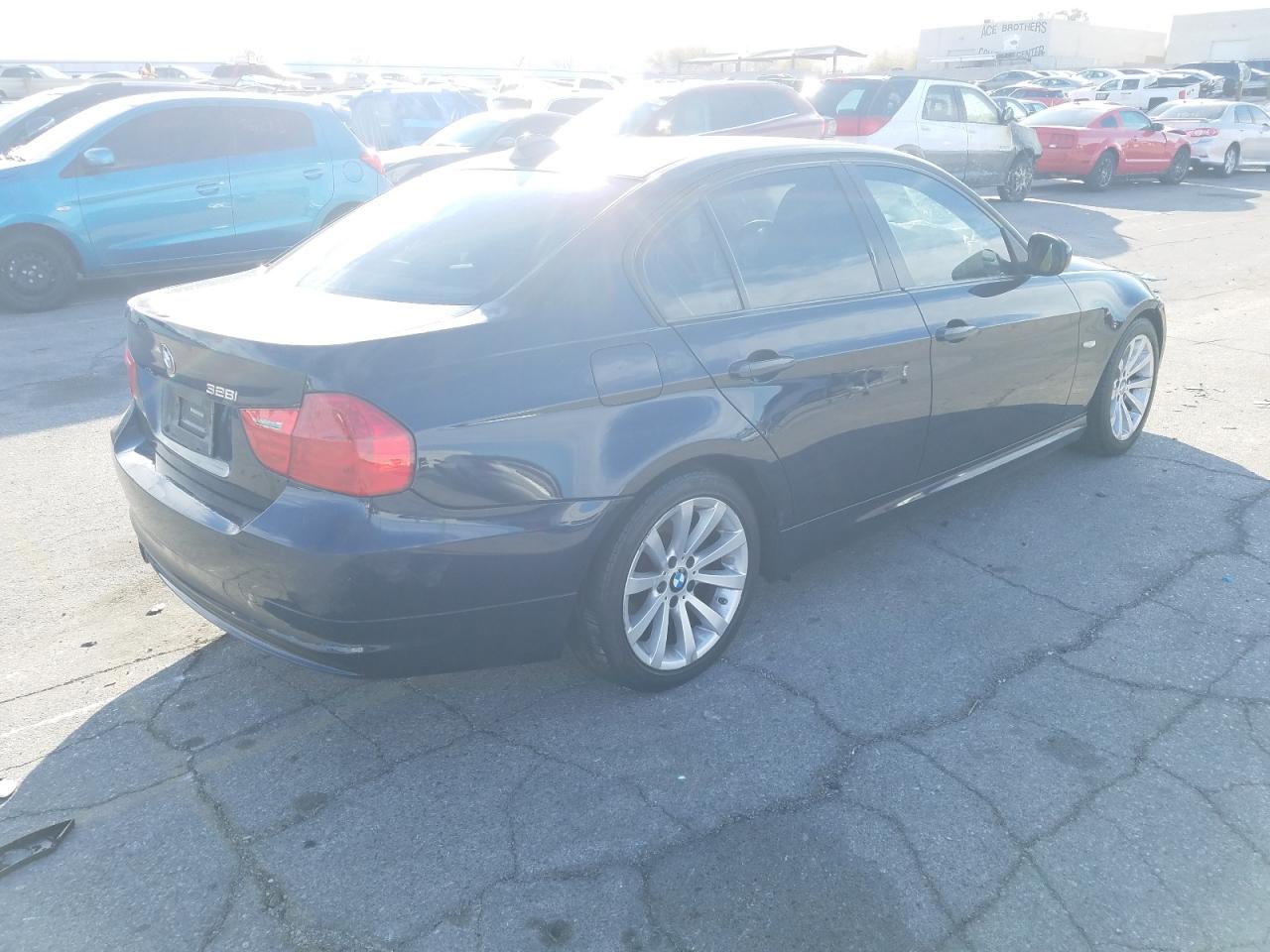 Photo 4 from auction – 2009 BMW 328 I SULE with VIN WBAPH57579NL79825