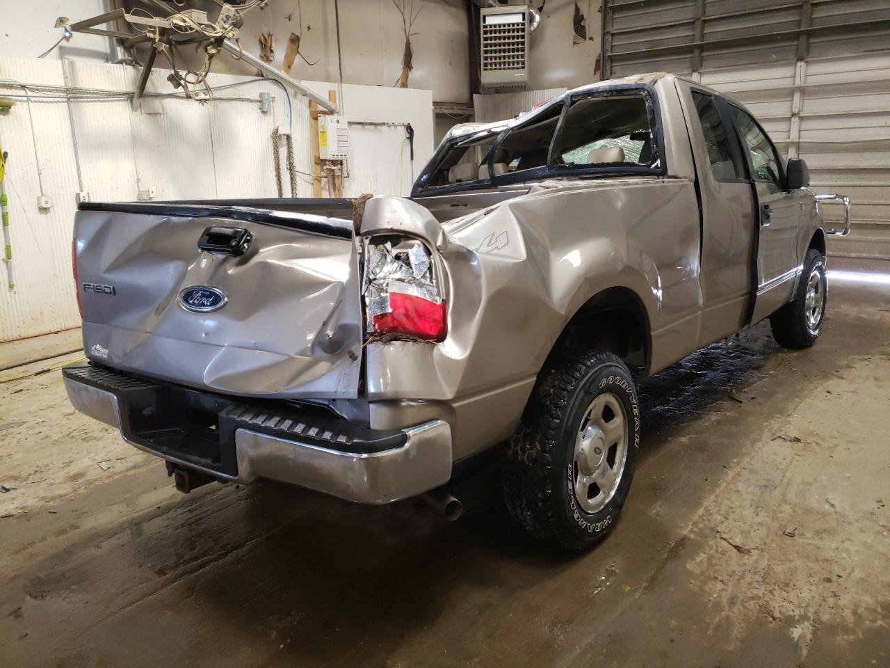 Photo 4 from auction – 2005 FORD F150 with VIN 1FTPX14545FB75135