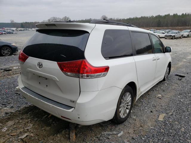 Photo 4 from auction – 2011 TOYOTA SIENNA XLE with VIN 5TDYK3DC1BS050229