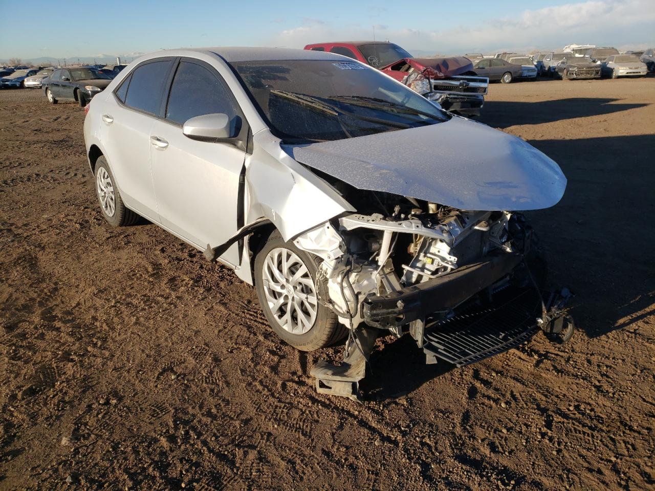 TOYOTA COROLLA L 2018 with VIN 2T1BURHE3JC981126 - Photo from auction
