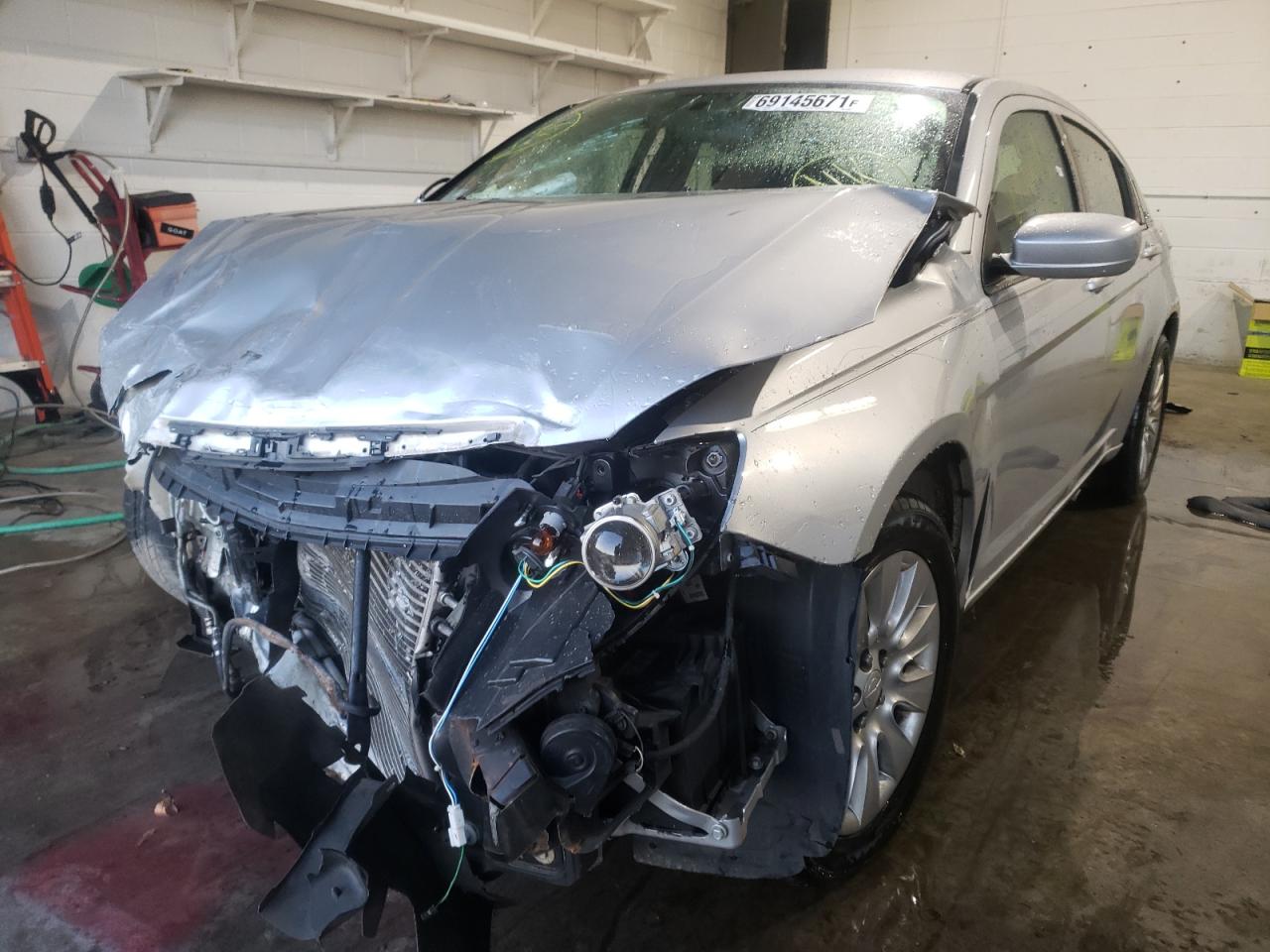 Photo 2 from auction – 2012 CHRYSLER 200 LX with VIN 1C3CCBAB5CN319891