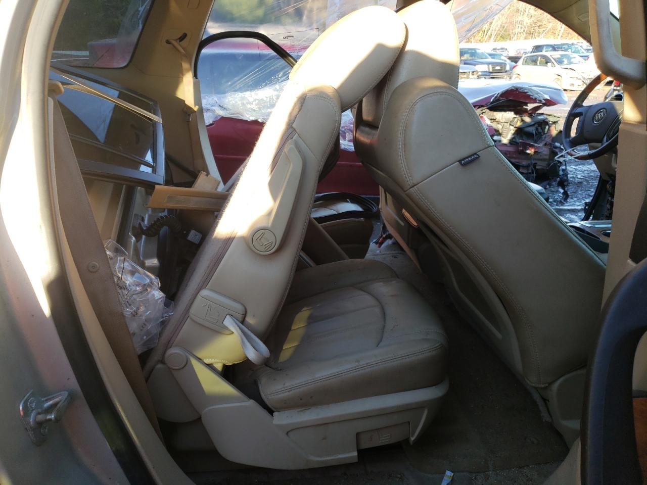Photo 6 from auction – 2011 BUICK ENCLAVE CX with VIN 5GAKRCED4BJ229663