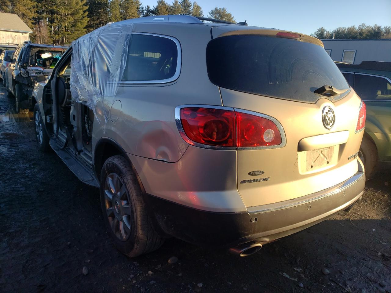 Photo 3 from auction – 2011 BUICK ENCLAVE CX with VIN 5GAKRCED4BJ229663