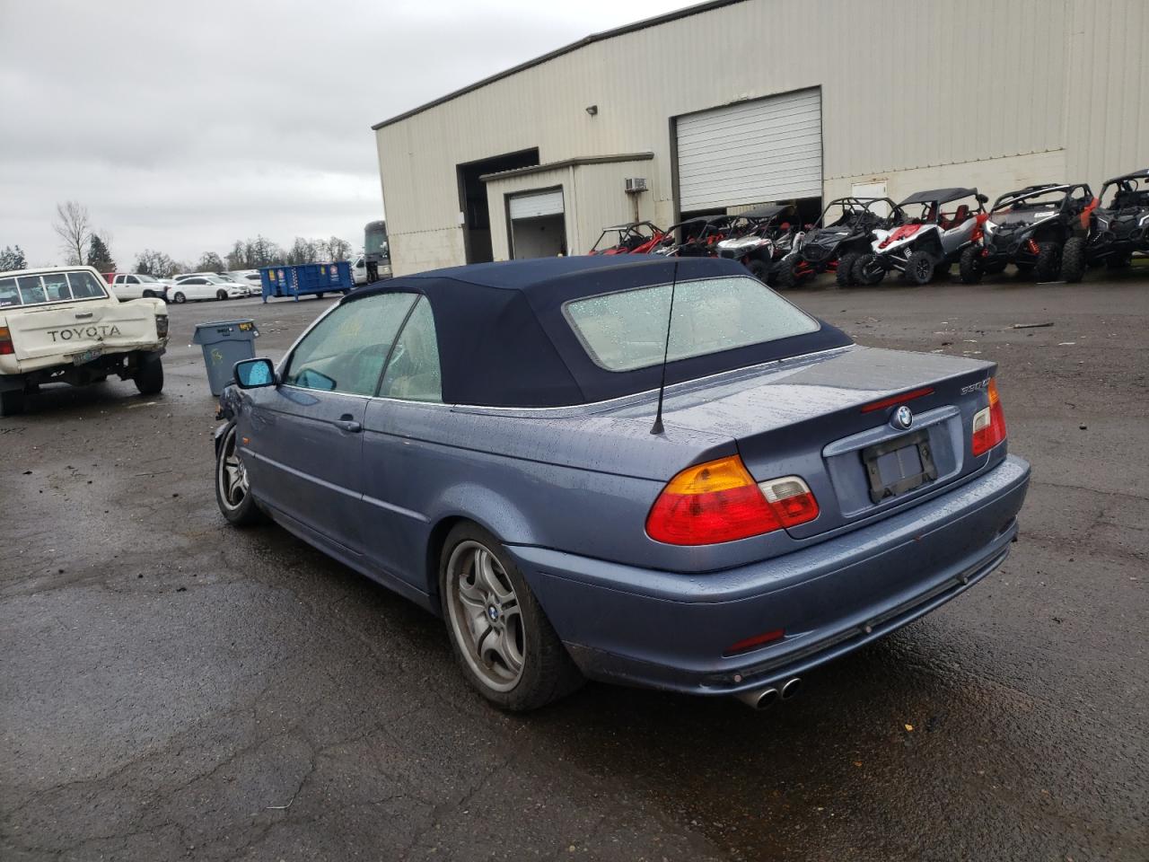 Photo 3 from auction – 2001 BMW 330 CI with VIN WBABS53451JU87297