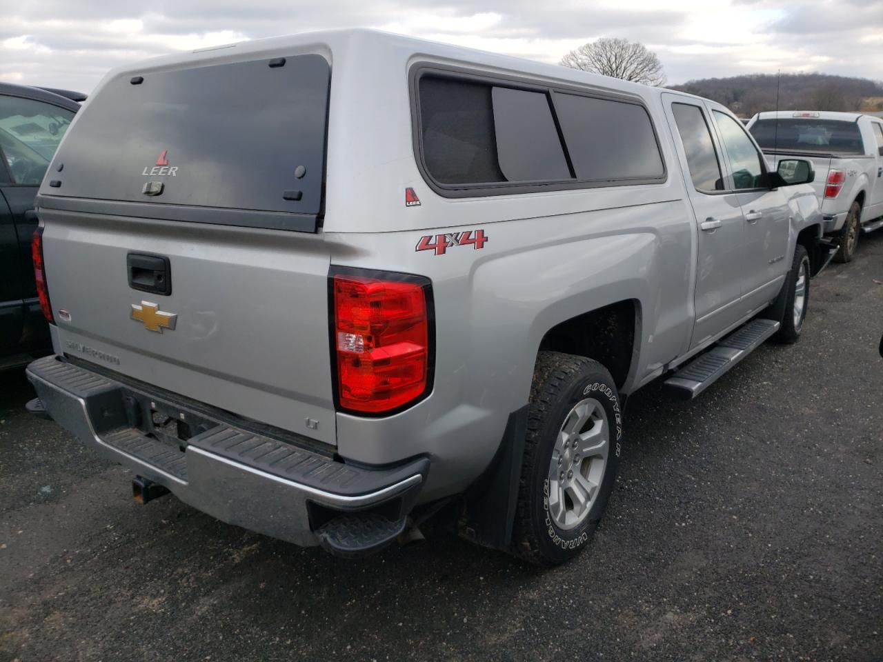 Photo 4 from auction – 2018 CHEVROLET SILVERADO with VIN 1GCVKREC2JZ181073