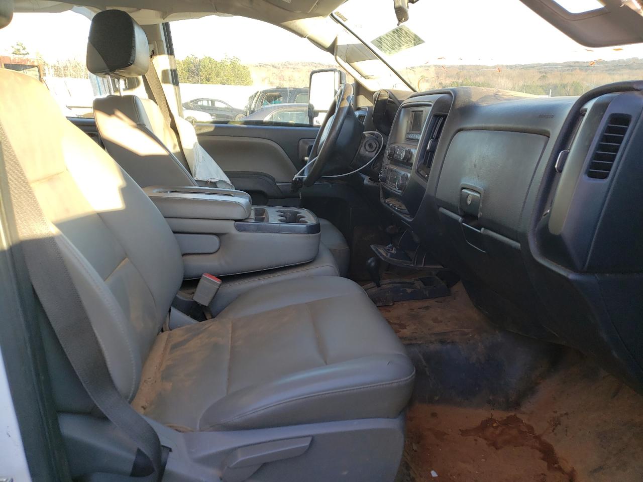 Photo 5 from auction – 2017 CHEVROLET SILVERADO with VIN 1GC1KUEG5HF101393