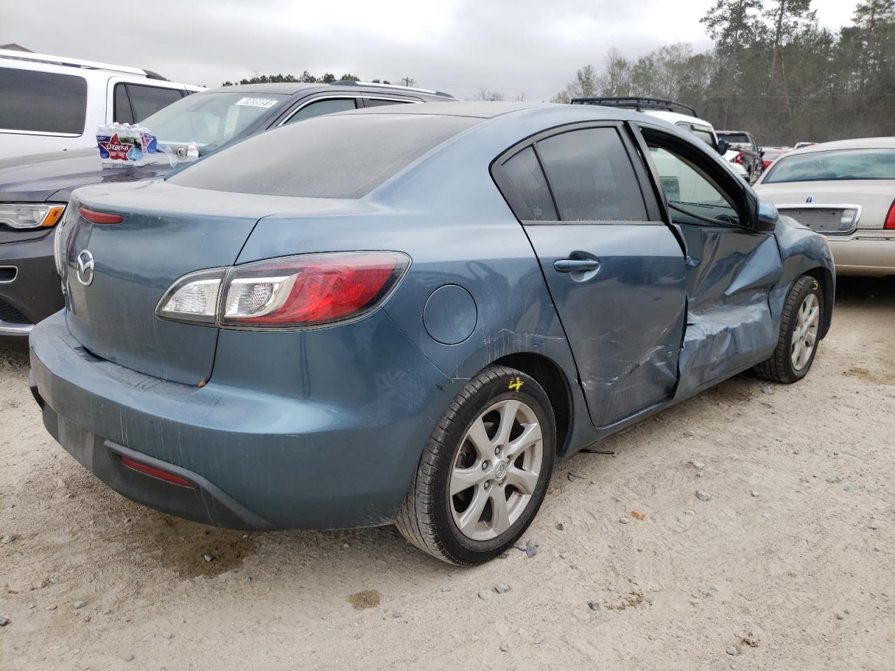Photo 4 from auction – 2011 MAZDA 3 I with VIN JM1BL1VF2B1497844