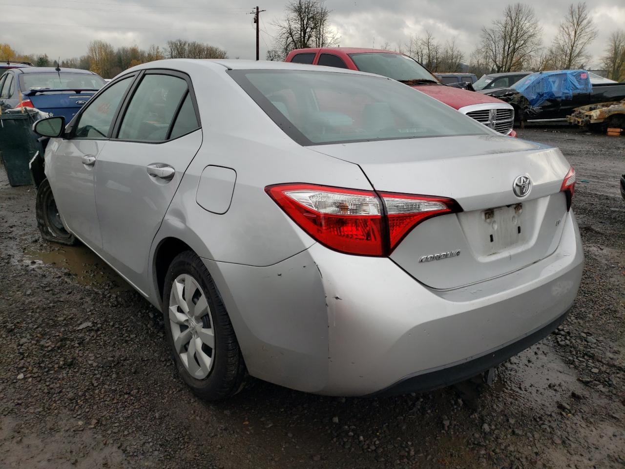 Photo 3 from auction – 2015 TOYOTA COROLLA L with VIN 5YFBURHE3FP332465