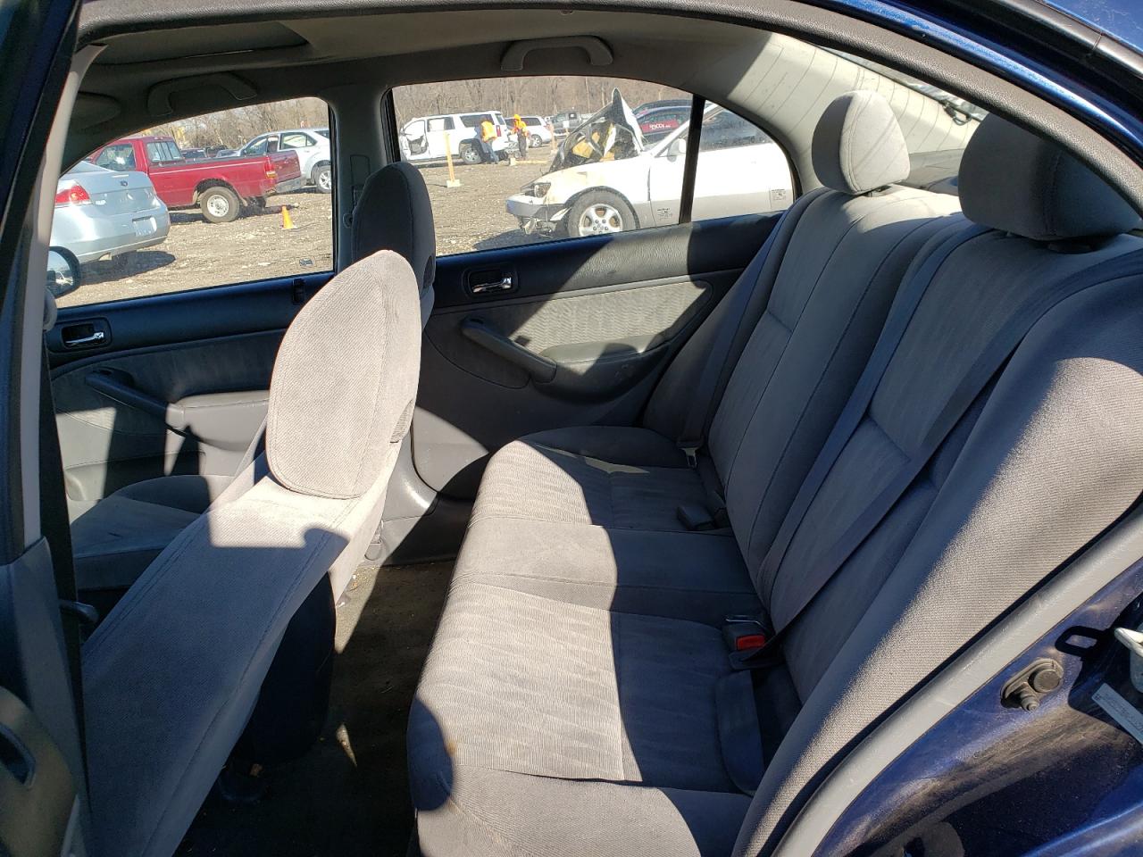 Photo 6 from auction – 2004 HONDA CIVIC EX with VIN 2HGES25784H516272
