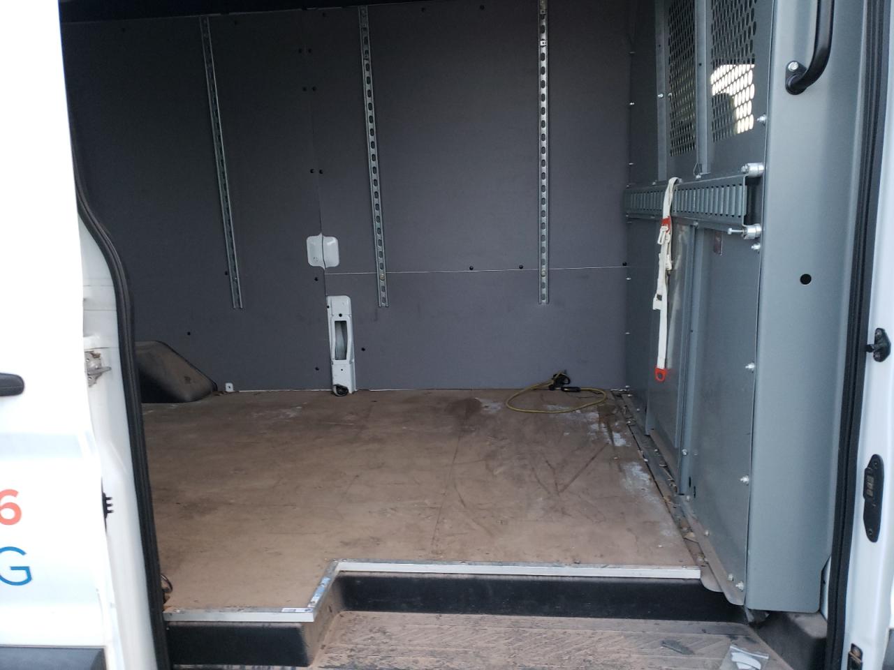 Photo 6 from auction – 2016 FORD TRANSIT T- with VIN 1FTYE2CM2GKA71522