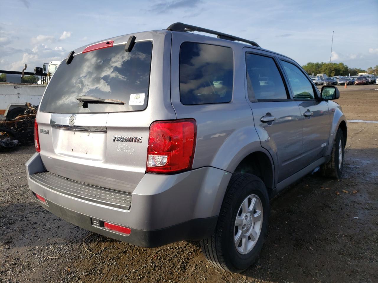 Photo 4 from auction – 2008 MAZDA TRIBUTE I with VIN 4F2CZ02Z88KM12021