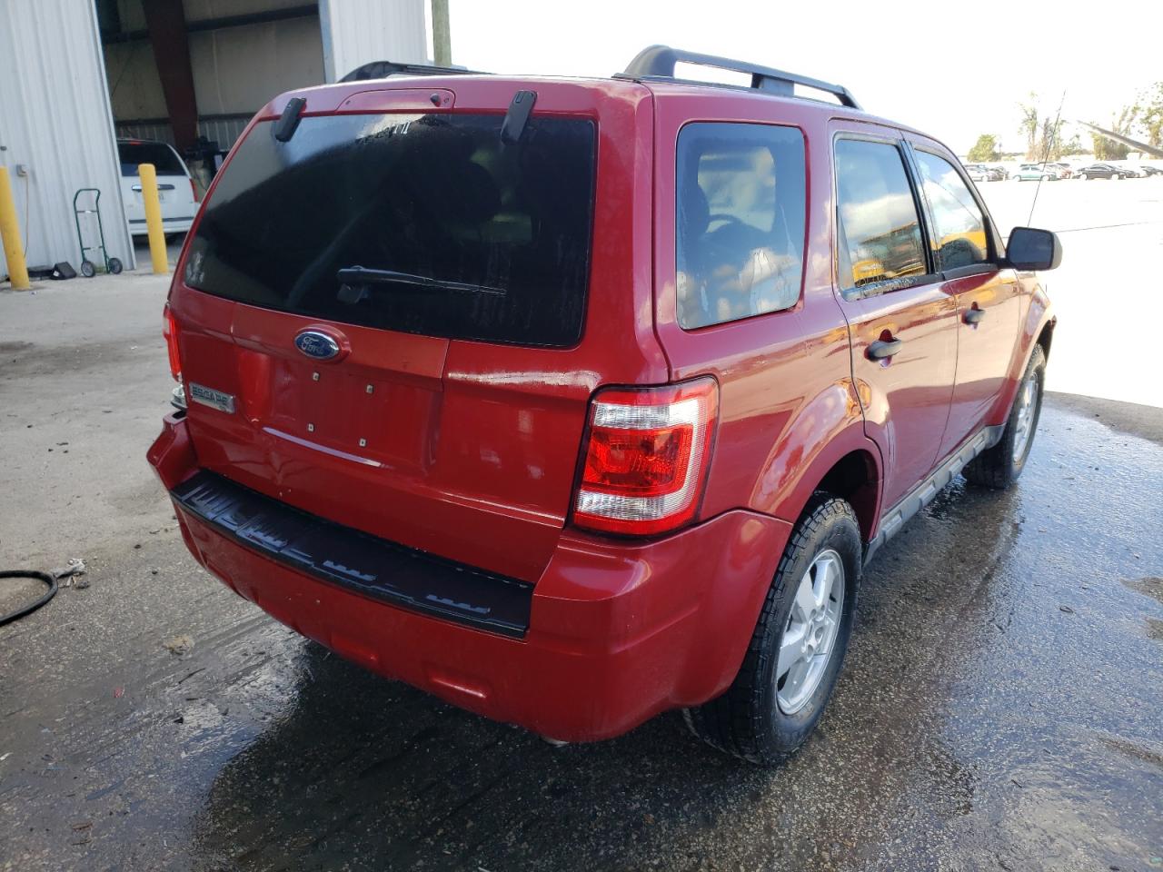 Photo 4 from auction – 2009 FORD ESCAPE XLT with VIN 1FMCU03719KD01495