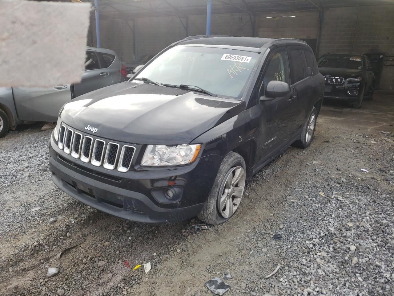 Photo 2 from auction – 2013 JEEP COMPASS LA with VIN 1C4NJCEB8DD208155