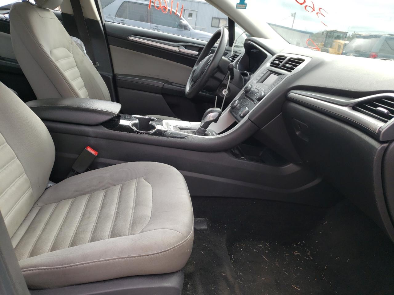 Photo 5 from auction – 2014 FORD FUSION S with VIN 1FA6P0G73E5369377