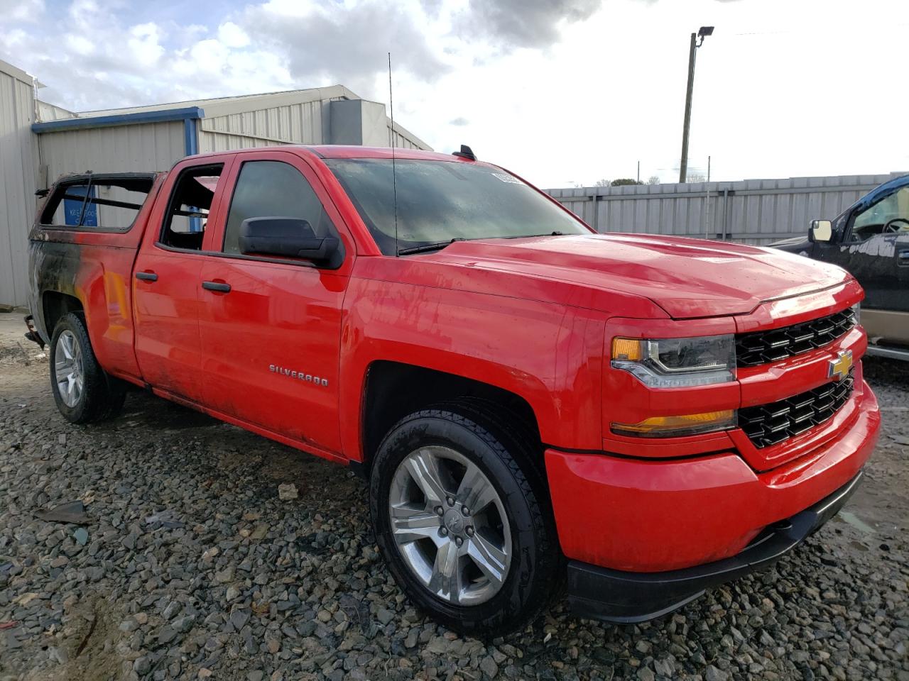 CHEVROLET SILVERADO 2018 with VIN 1GCRCPEC8JZ341668 - Photo from auction