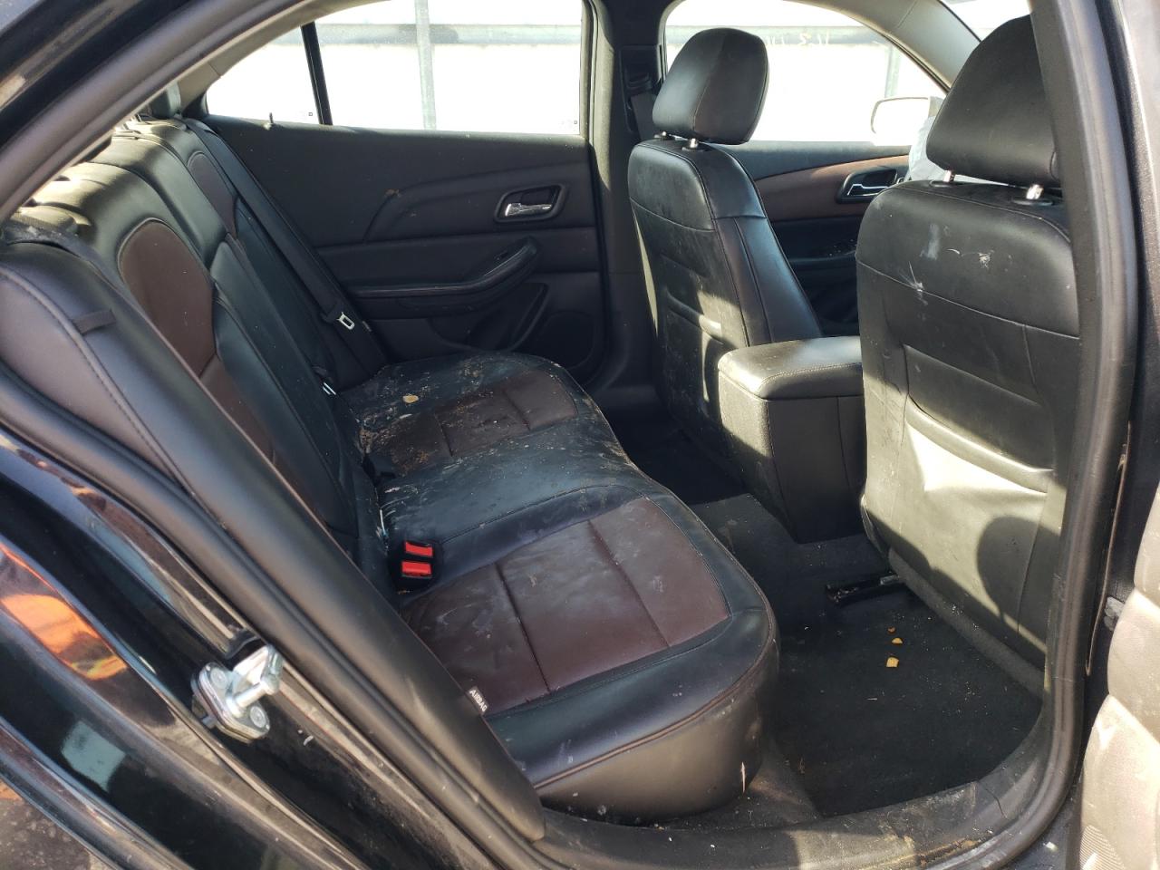 Photo 6 from auction – 2015 CHEVROLET MALIBU LTZ with VIN 1G11F5SL4FF313235