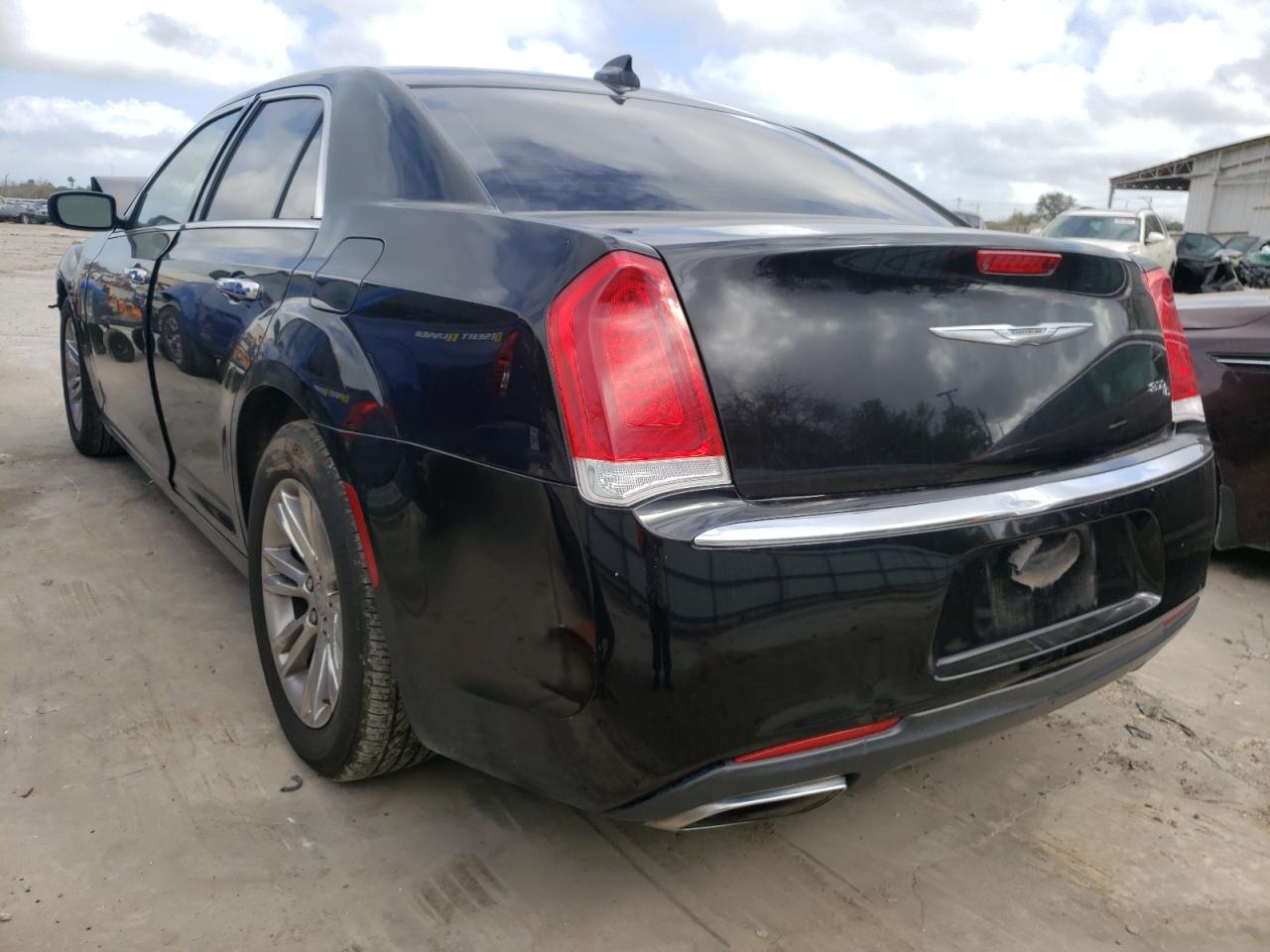 Photo 3 from auction – 2015 CHRYSLER 300C with VIN 2C3CCAEGXFH802208