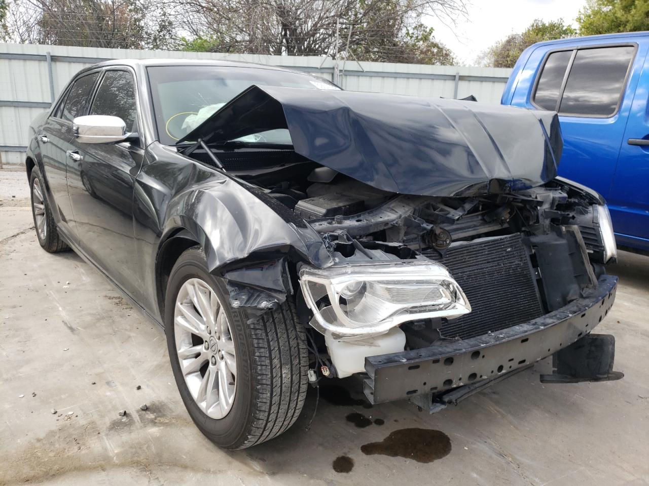CHRYSLER 300C 2015 with VIN 2C3CCAEGXFH802208 - Photo from auction