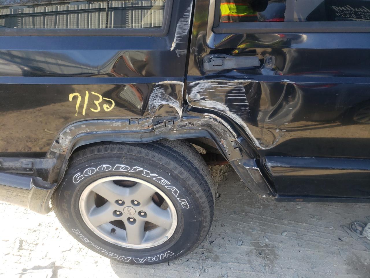 Photo 9 from auction – 1999 JEEP CHEROKEE S with VIN 1J4FF68S3XL652759