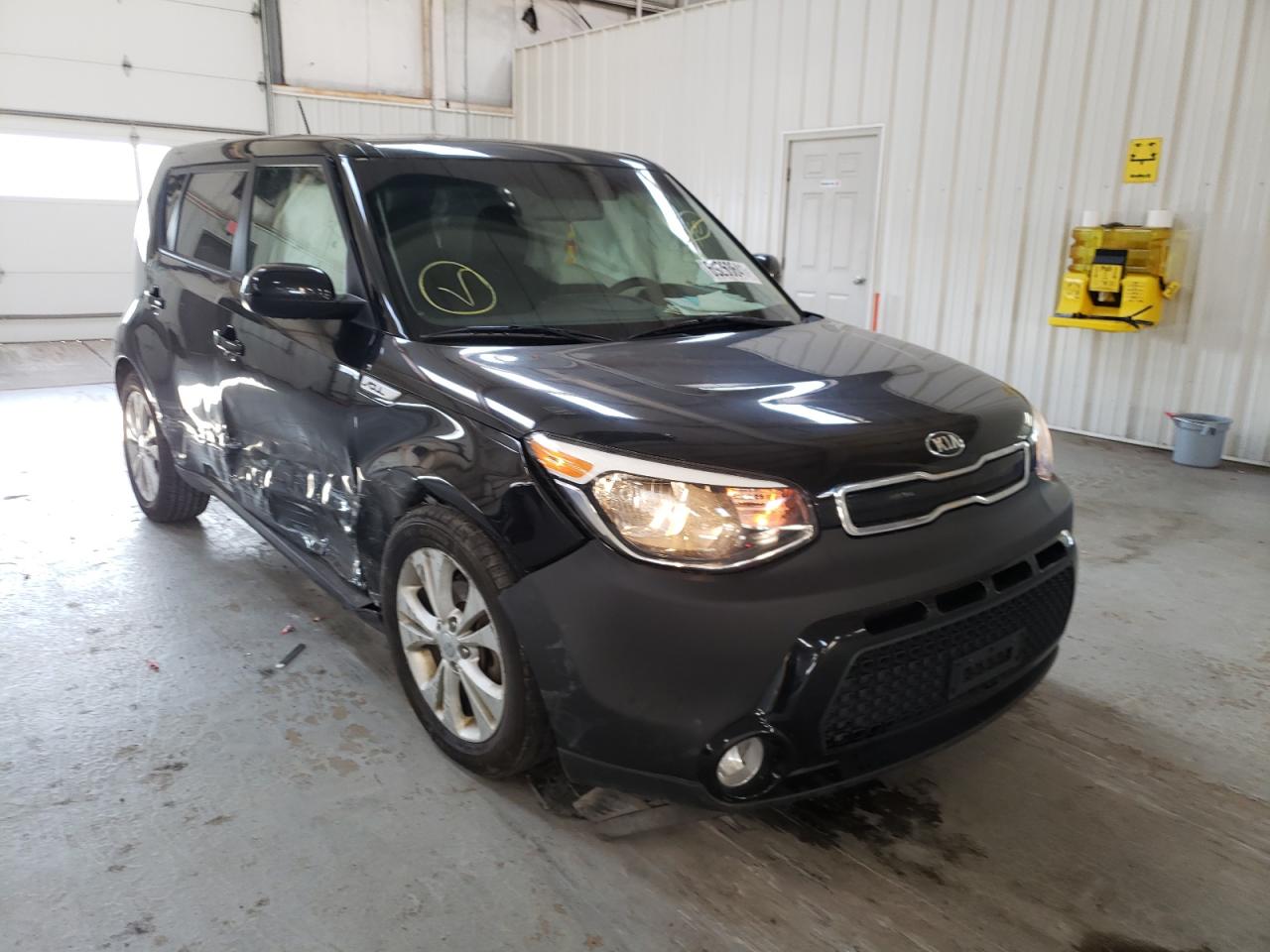 KIA SOUL + 2016 with VIN KNDJP3A57G7279735 - Photo from auction