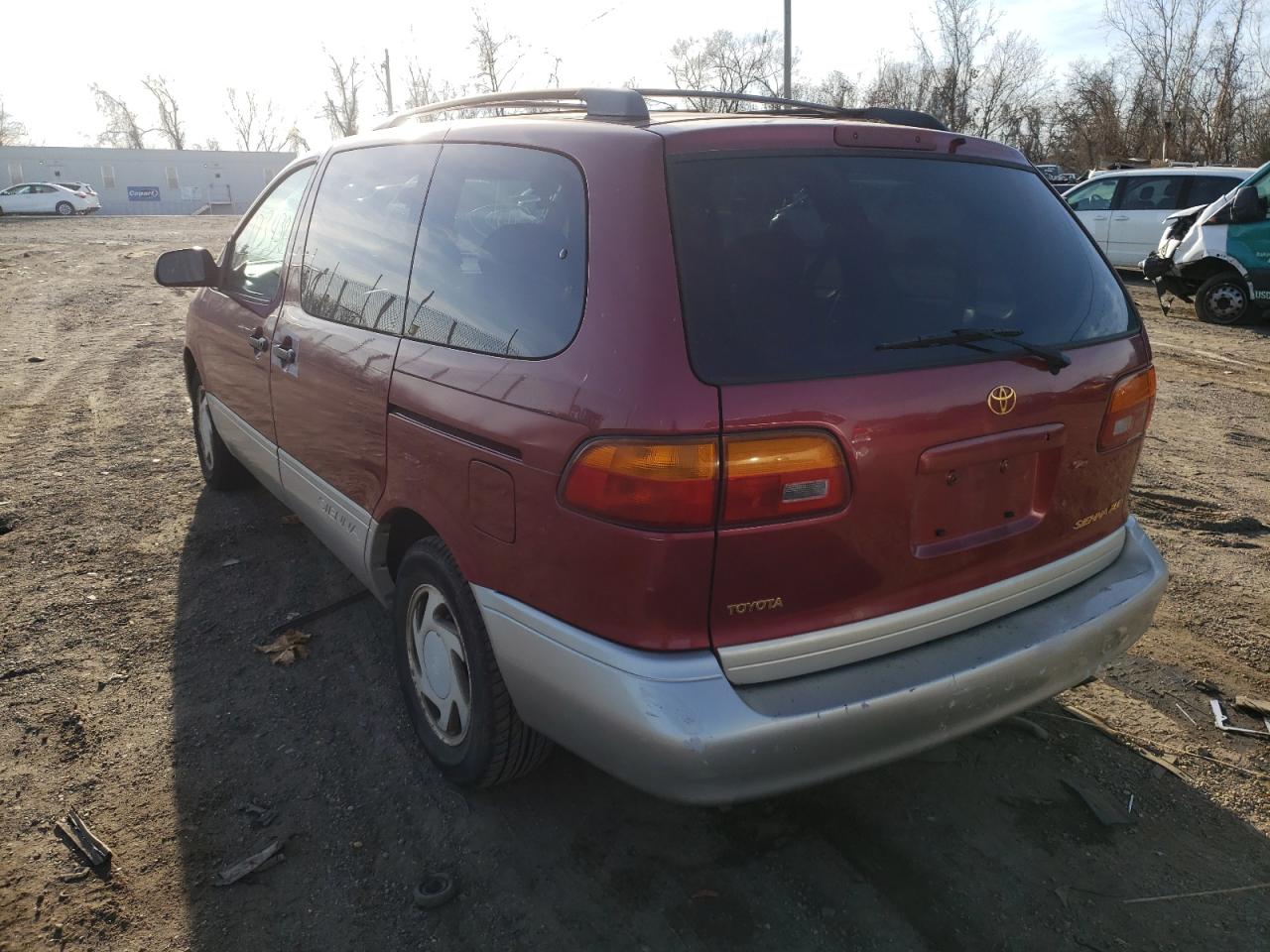 Photo 3 from auction – 2000 TOYOTA SIENNA LE with VIN 4T3ZF13C6YU305978