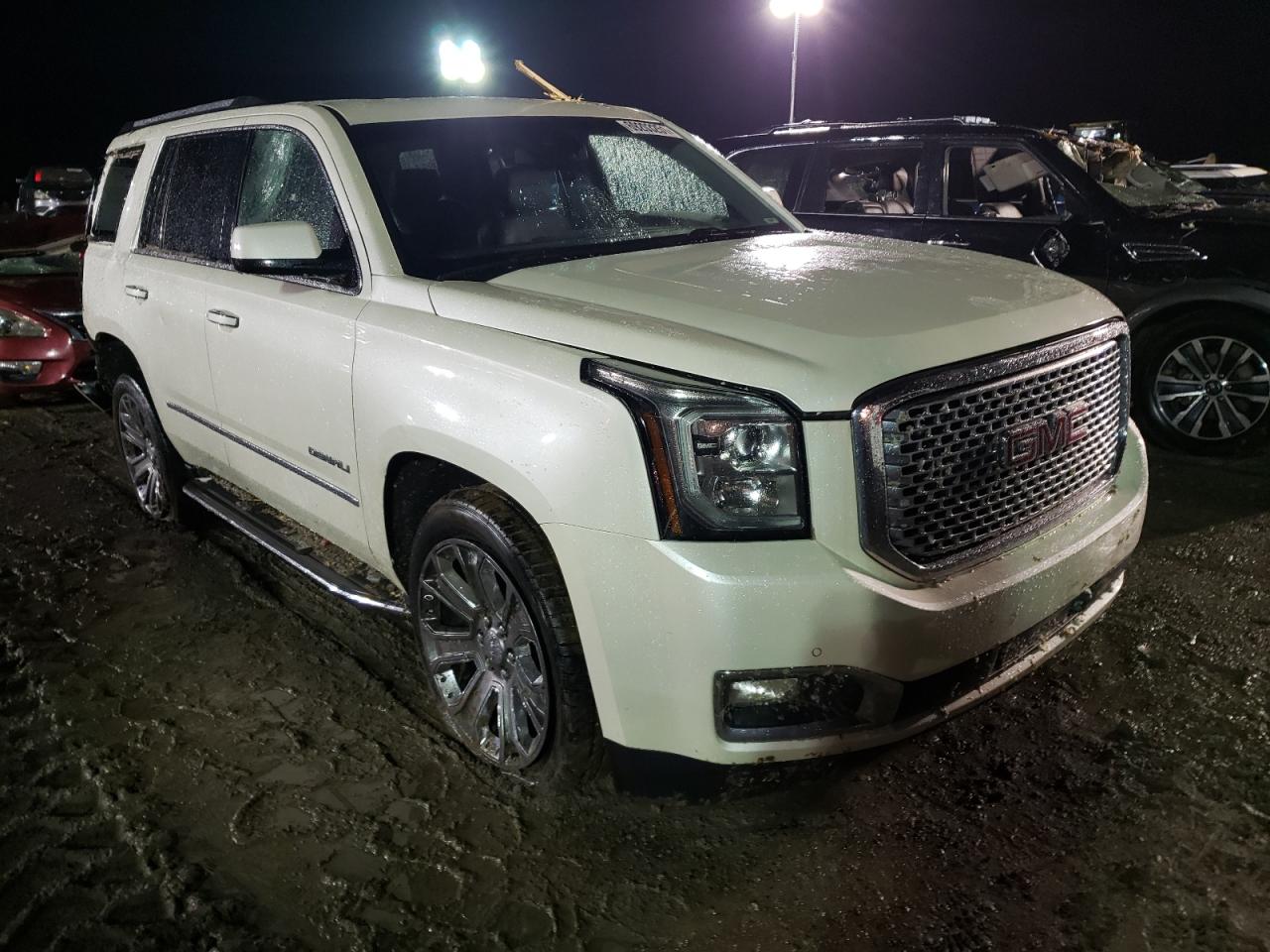 GMC YUKON DENA 2015 with VIN 1GKS2CKJ9FR707326 - Photo from auction