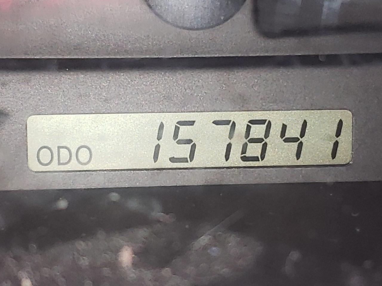 Photo 8 from auction – 2004 TOYOTA CAMRY LE with VIN 4T1BF30K24U062729