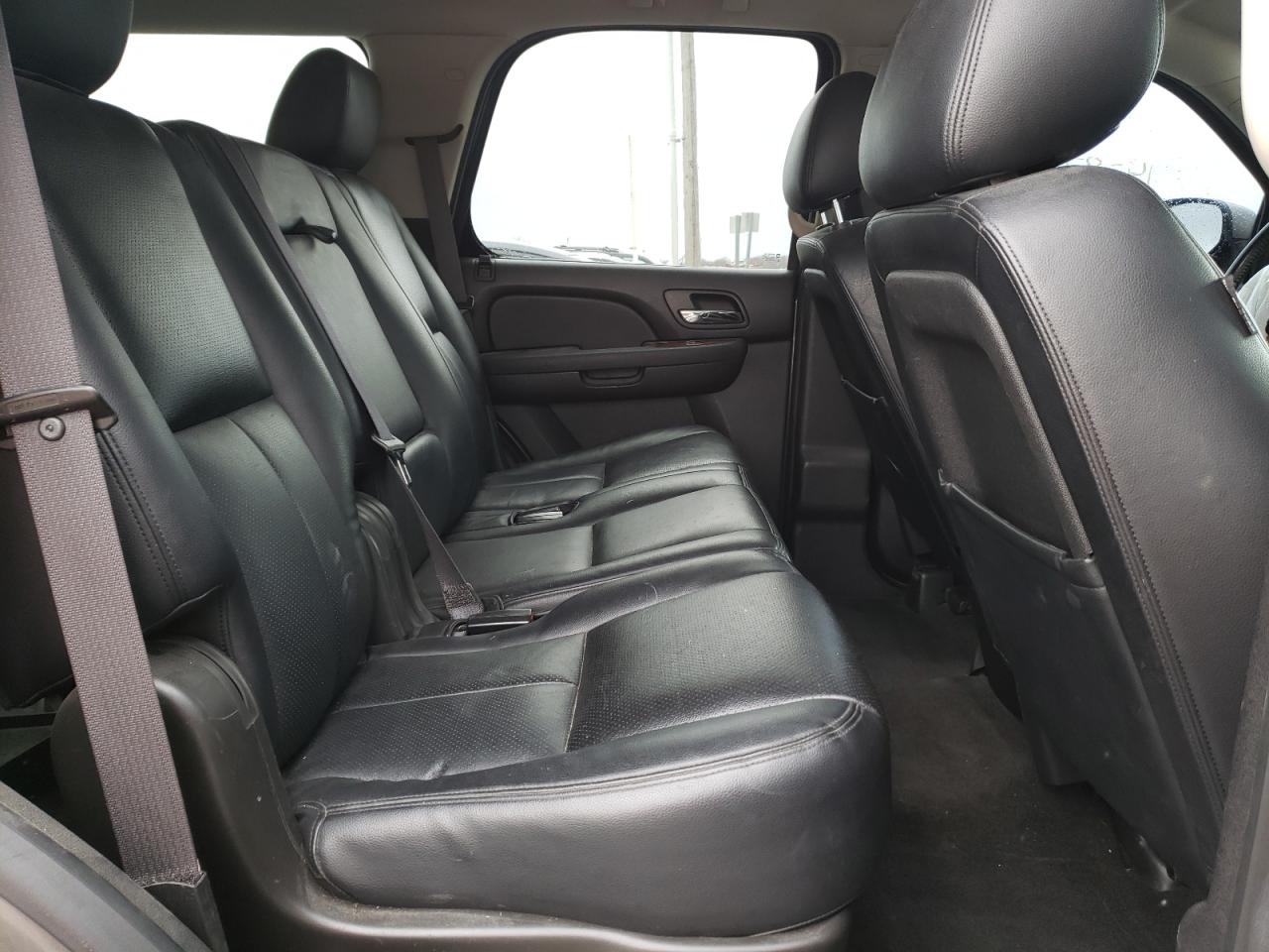 Photo 6 from auction – 2013 GMC YUKON SLE with VIN 1GKS2AE08DR328144