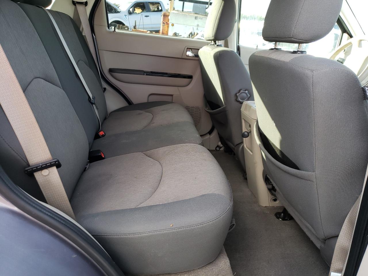 Photo 6 from auction – 2008 MAZDA TRIBUTE I with VIN 4F2CZ02Z88KM12021