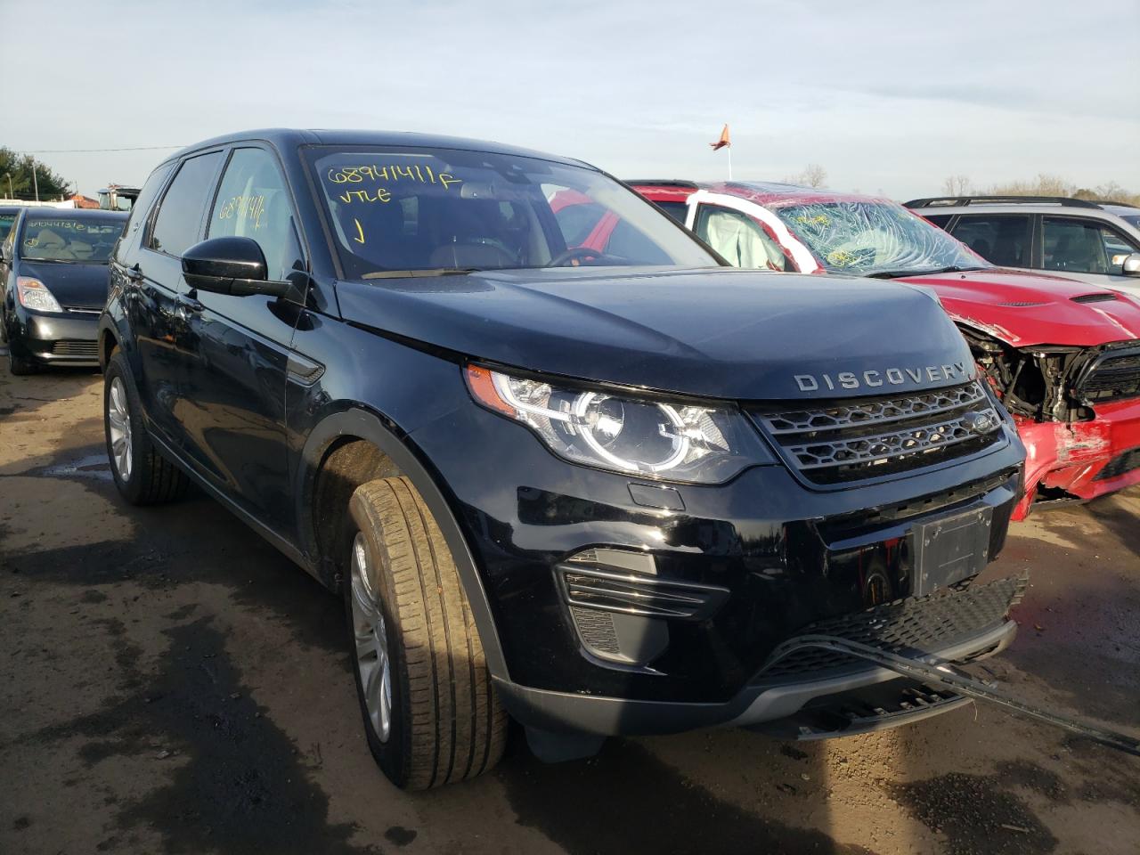 LAND ROVER DISCOVERY 2019 with VIN SALCP2FX1KH783237 - Photo from auction