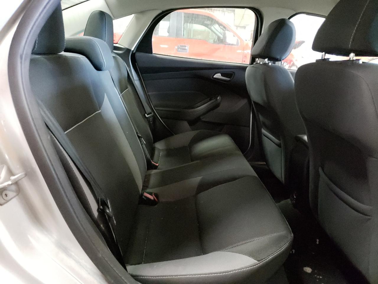Photo 6 from auction – 2014 FORD FOCUS SE with VIN 1FADP3F23EL149330