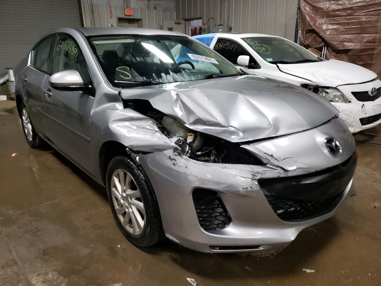 MAZDA 3 I 2012 with VIN JM1BL1V77C1605532 - Photo from auction