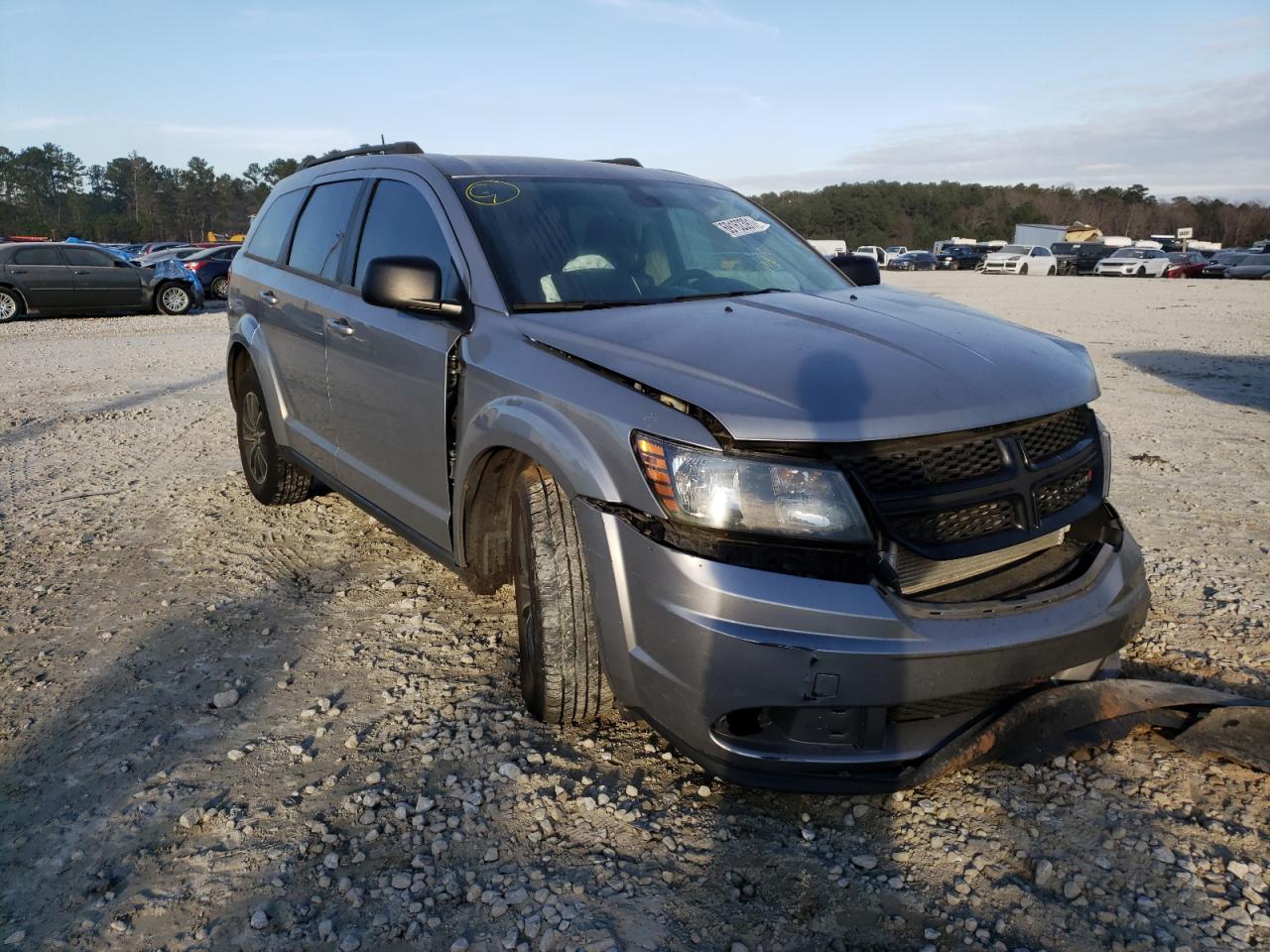 DODGE JOURNEY SE 2018 with VIN 3C4PDCAB8JT533125 - Photo from auction