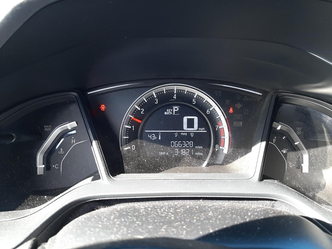 Photo 8 from auction – 2016 HONDA CIVIC LX with VIN 2HGFC4B04GH306972